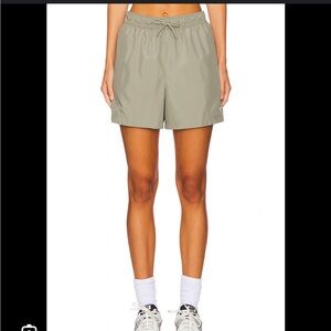 Nike Sportswear Essential Shorts in Light Army NWT